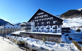 Hotel Post Arlberg